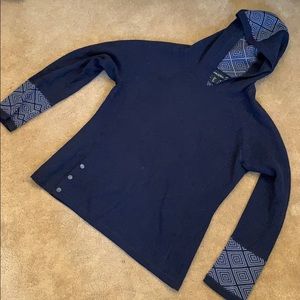 Nice, patterned hoodie, sweater